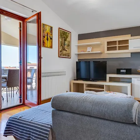 Appartamento Dina Zara