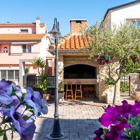 Dina Appartamento Zara